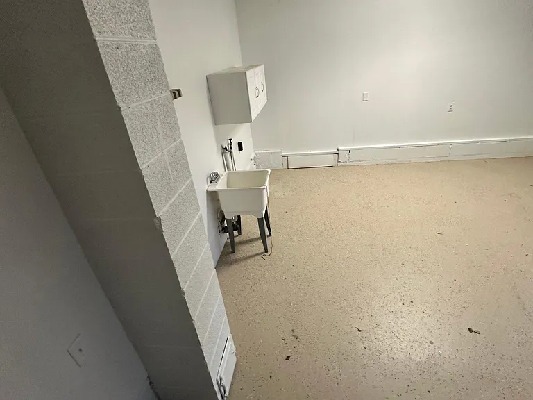 806 N Chancery St — Photo 21