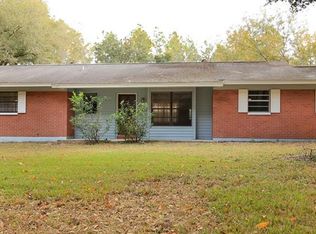 9740 Yawn Rd, Dade City, FL 33525