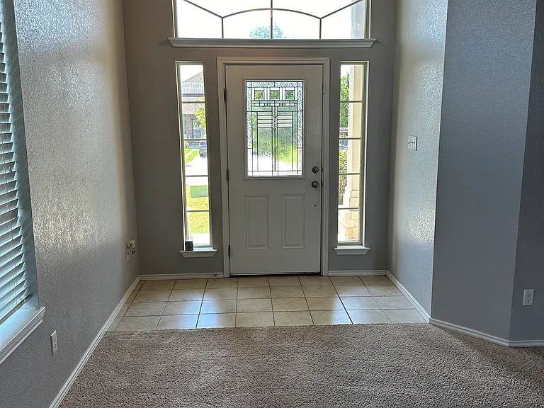 1418 Amber Dawn Dr — Photo 2