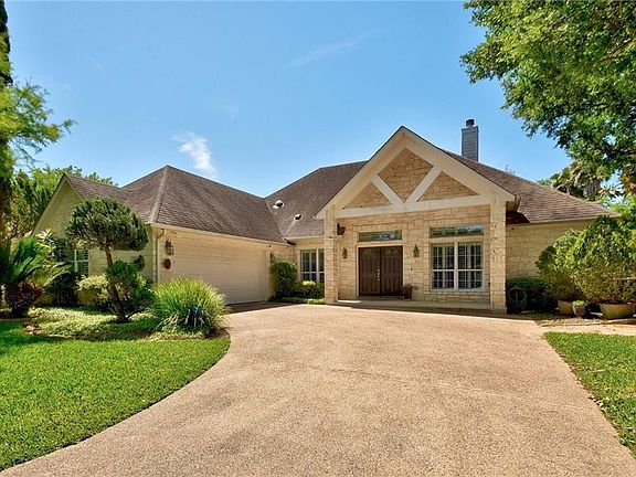 2nd image of 4501 Grand Cypress Dr