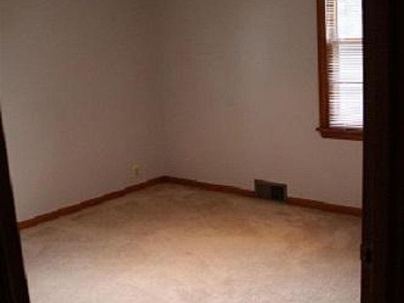 5th image of 2602 Avenue D