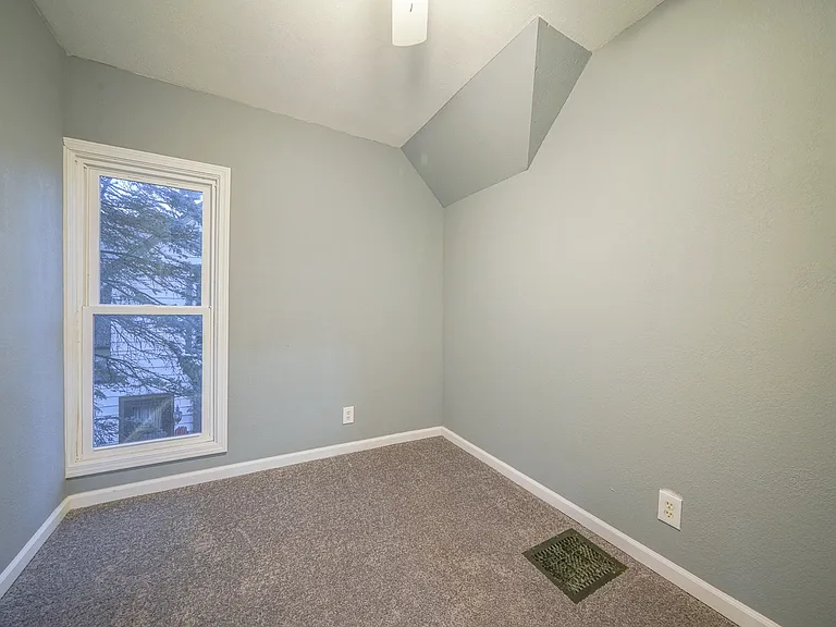 934 Ridge Ave #2 — Photo 12
