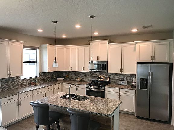 5th image of 7611 Lake Hancock Blvd