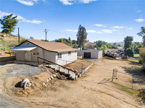 28392 Red Gum Dr, Lake Elsinore, CA 92532