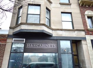 2450 W Division St APT 1R, Chicago, IL 60622