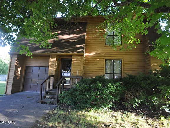 2nd image of 560 Ritz View Dr