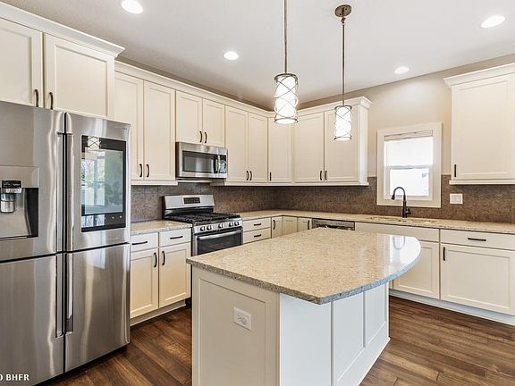 5th image of 6059 Acadia Dr