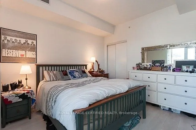 150 E Liberty St #517 — Photo 11