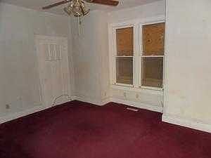 4th image of 1501 W 5th St