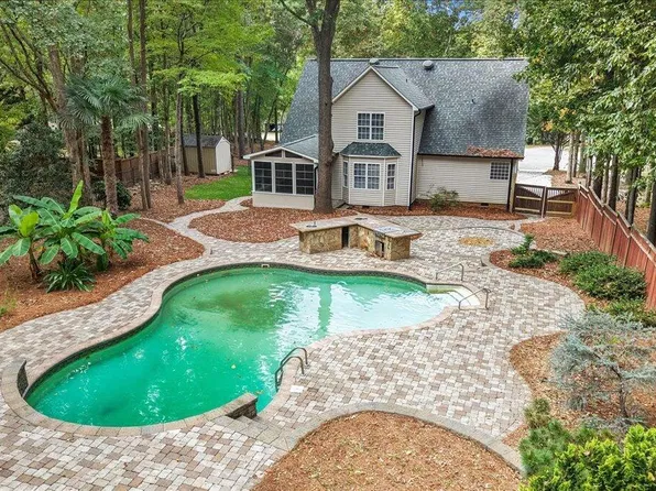230 Mark Ln, Raleigh, NC 27603