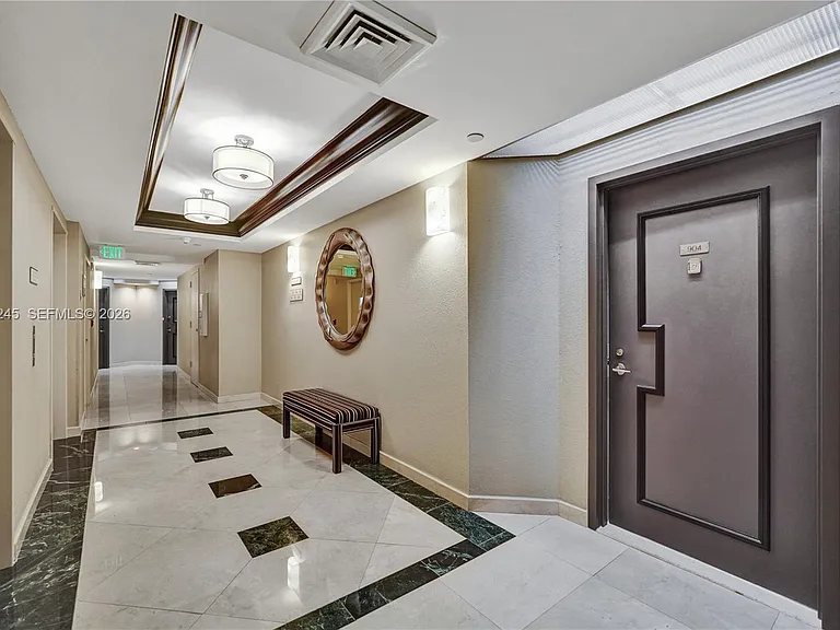 3600 Yacht Club Dr #904 — Photo 11