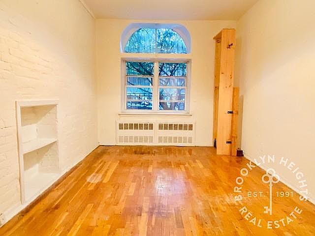 1st image of 197 Kane St APT 4