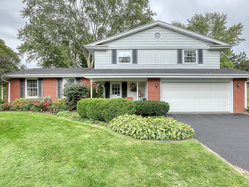 1st image of 16645 Queen Ann Dr