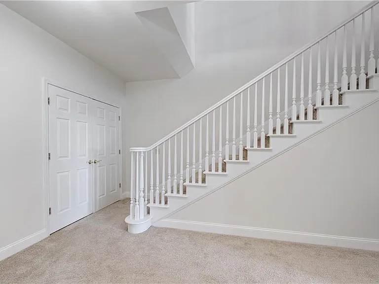 3334 Peachtree Rd NE #1902 — Photo 25
