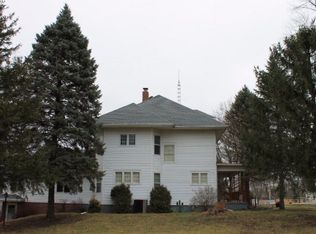 201 E State St, Fairmount, IL 61841