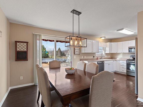 5th image of 2147 Gady Rd