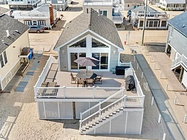 3290 Seaview Rd, Lavallette, NJ 08735