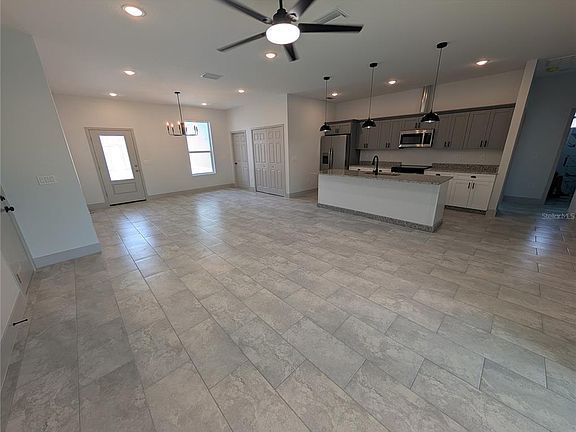 3rd image of 1246 Herschell St