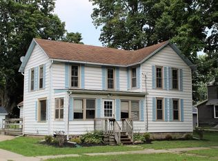 106 W Park St, Morrison, IL 61270