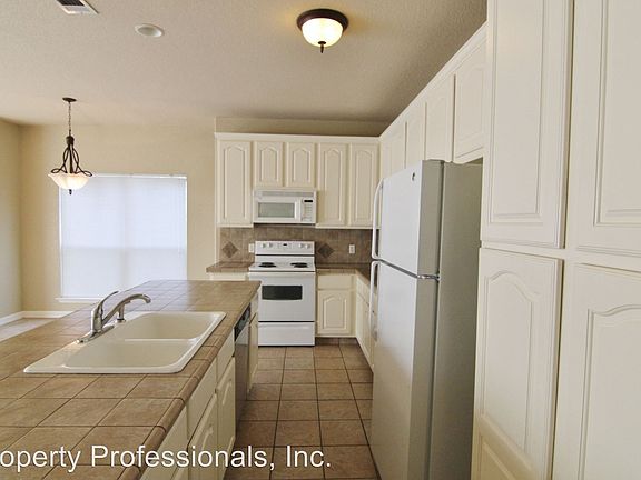 2nd image of 3031 Green Mountain Dr