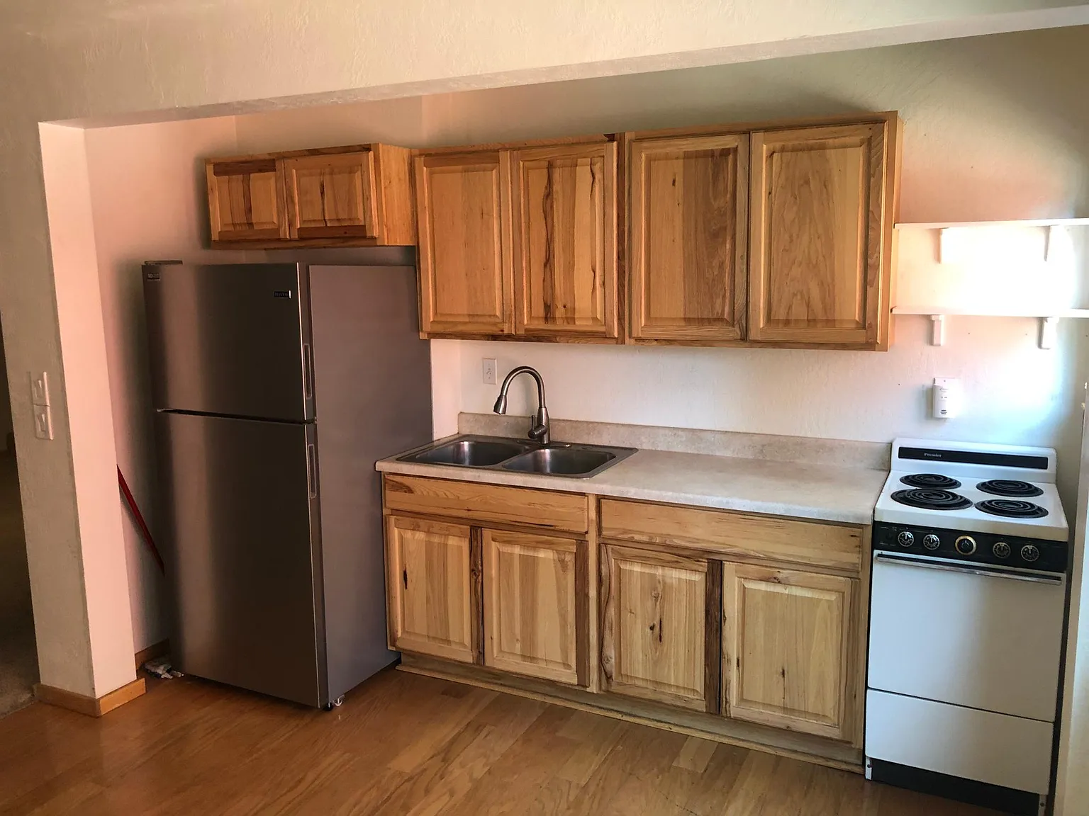 2 bed, 800 sqft, $1,500 — Photo 1