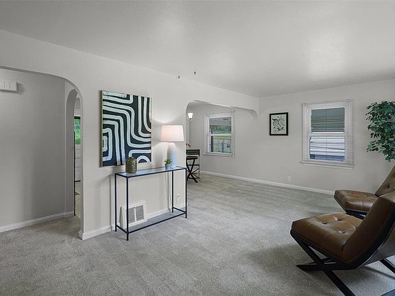 4th image of 7744 Dusky Dr