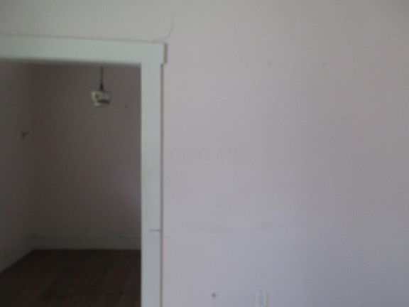 5th image of 204 Midland Ave