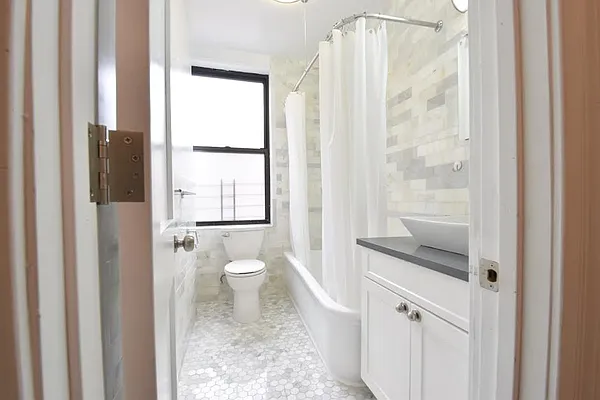 Rented by (Legacy) NY Quality Living Uptown | media 24