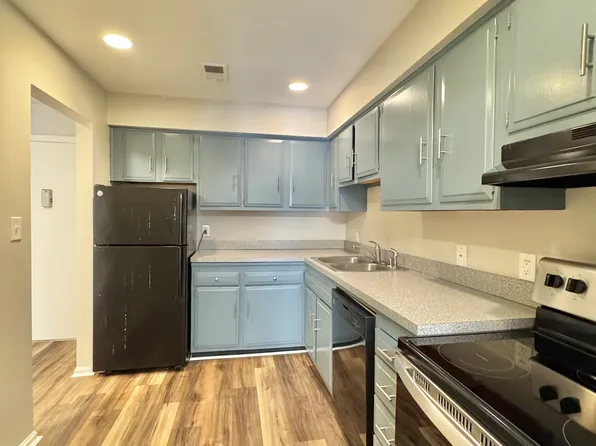 163 Lakeshore Dr #A9, Lexington, KY 40502
