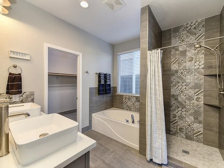 2925 Mahaska Way — Photo 11