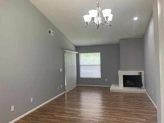 2nd image of 255 Hill St #255