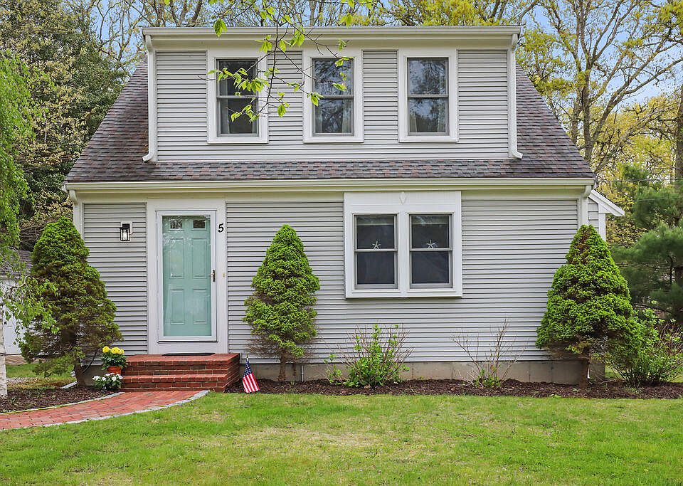 1st image of 5 Deerfield Road
