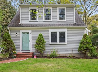 5 Deerfield Road, Mashpee, MA 02649