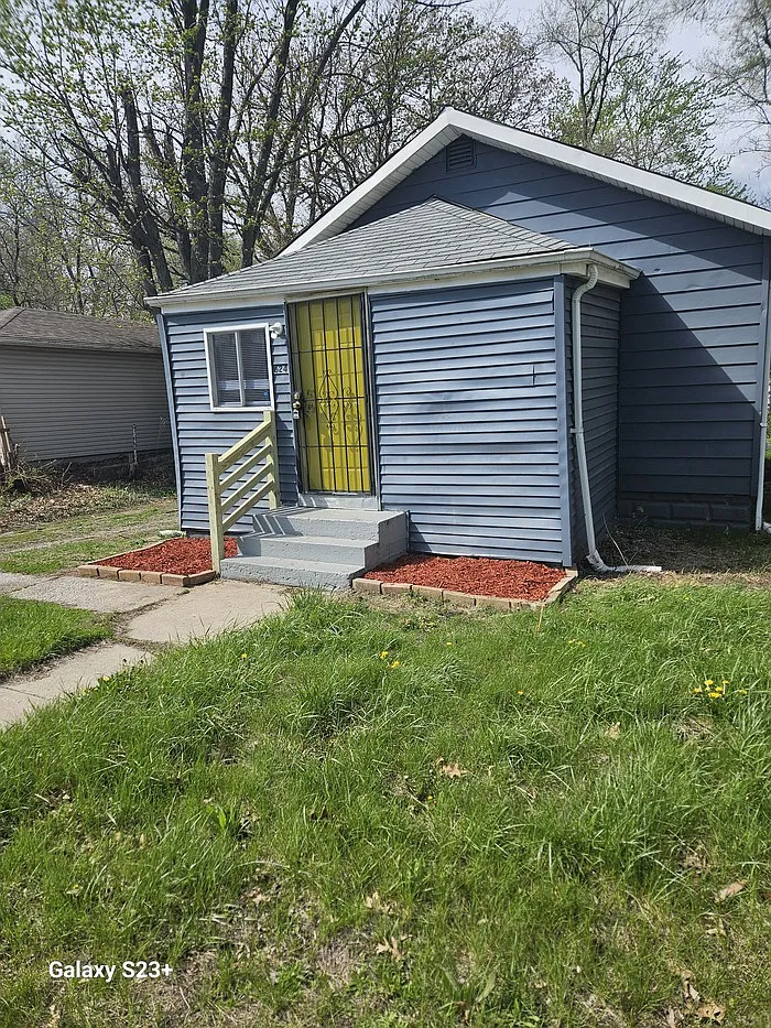 Building Photo - 624 W 44th Pl
