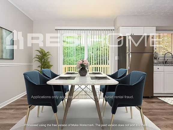 4th image of 3011 Woodfield Dr