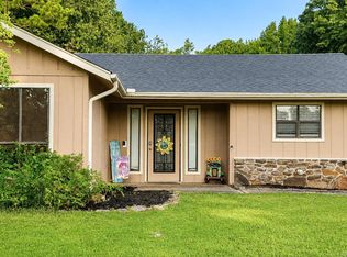 8128 Cross Rd, Pine Bluff, AR 71603