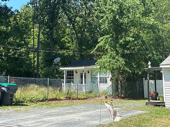 2nd image of 359 Lake Shore Dr
