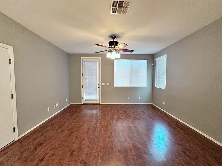 5241 Pendergrass St — Photo 10