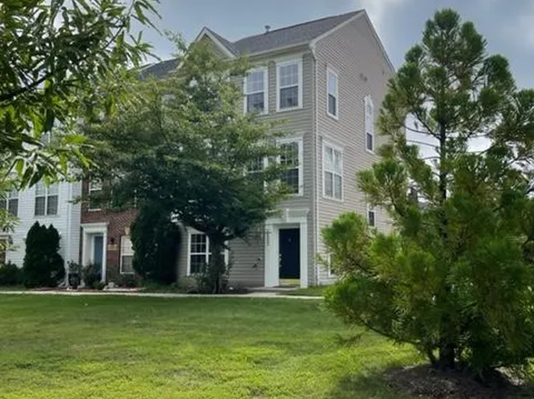 44305 Shehawken Ter, Ashburn, VA 20147