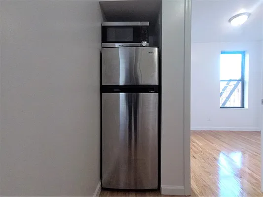 Rented by Green Home NY Realty LLC | media 26