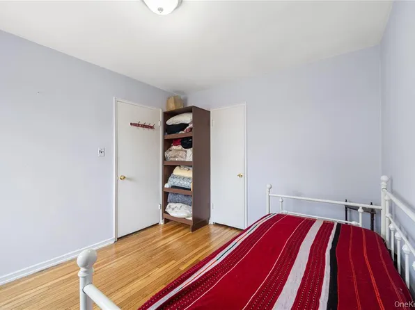 225-08 88th Avenue image 9 of 20