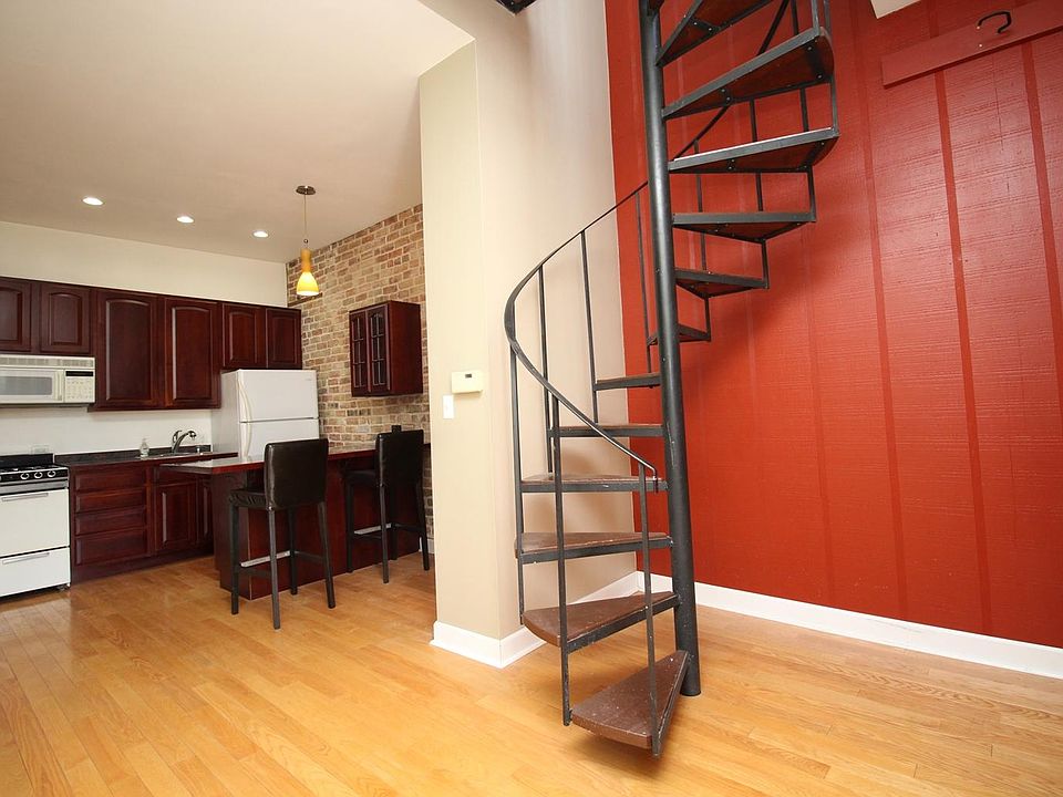 1st image of 3430 N Elaine Pl