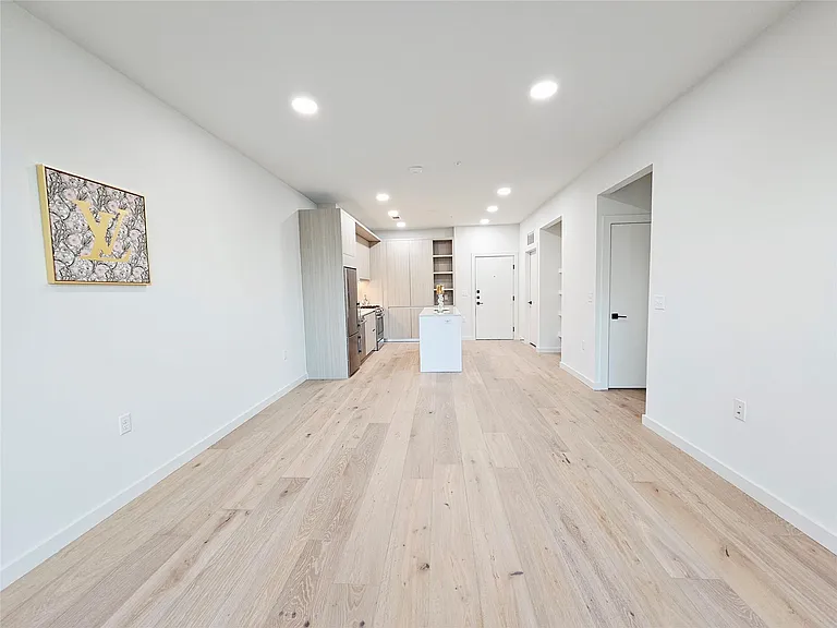 2209 S 1st St #323 — Photo 3