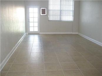 3rd image of 19390 Collins Ave APT 1517