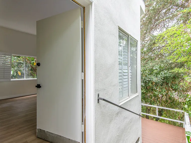 2819 Pacific View Trl — Photo 14