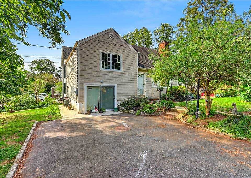 1st image of 2 Willow St
