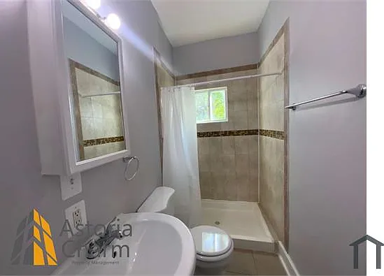 519 Beaumont Ave — Photo 9