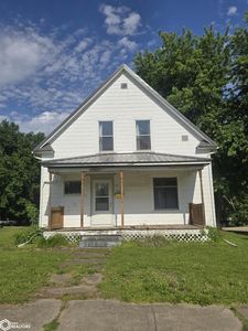 302 N Van Buren Ave, Ottumwa, IA, 52501