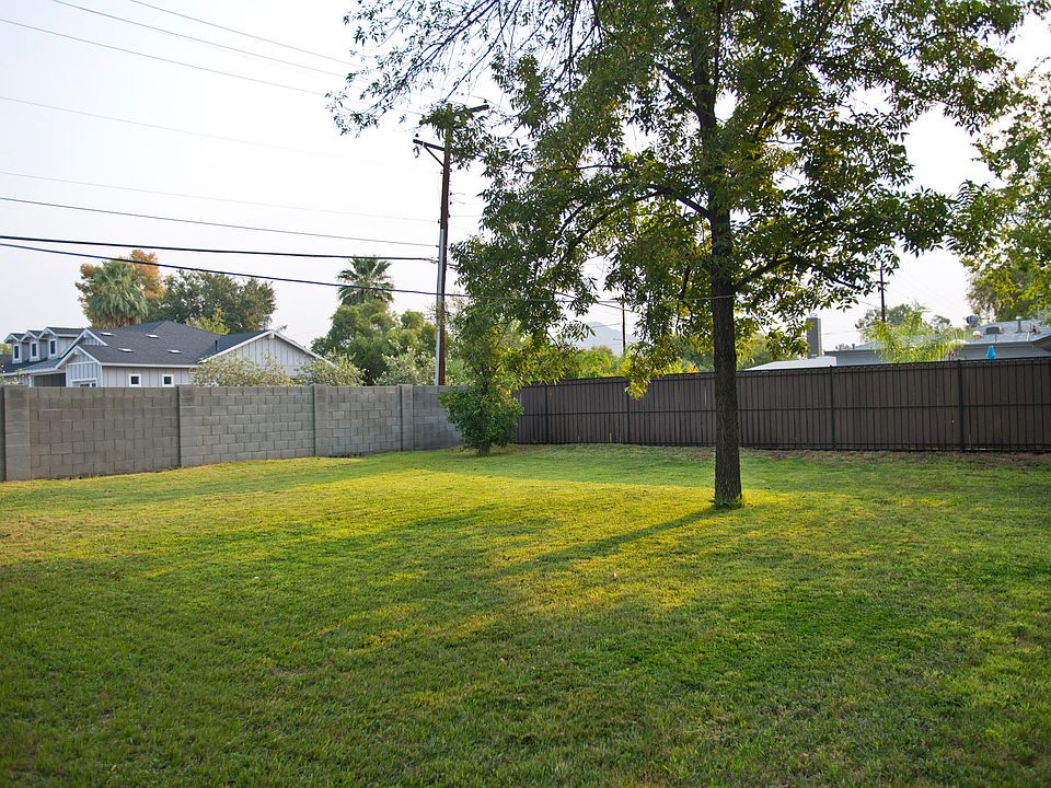 2nd image of 3725 N 34th Pl