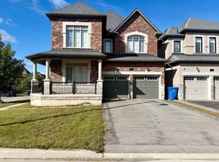 22 Duggan St, Aurora, ON L4G0Y8